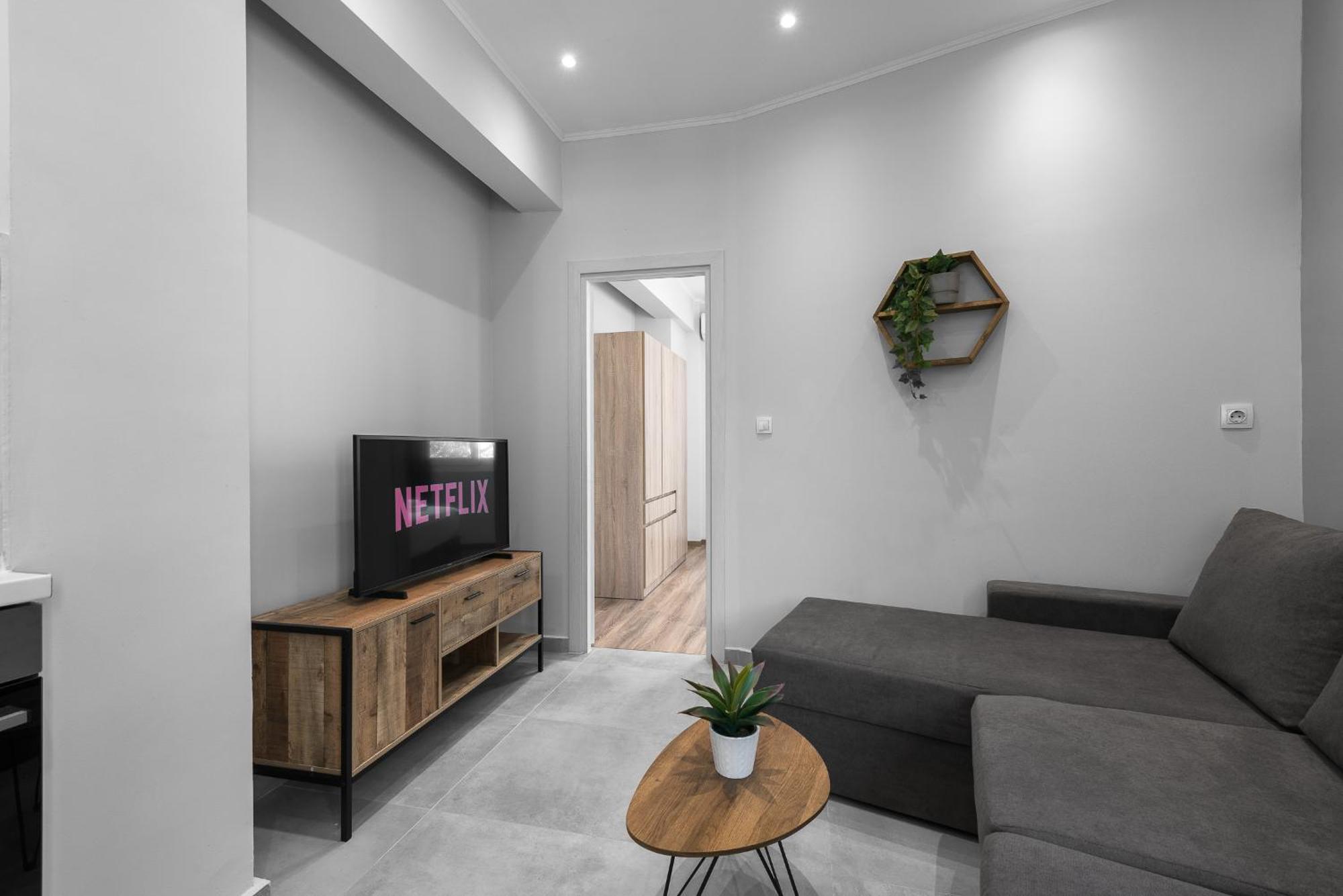 Upper Floor, The Luxury Suites Thessaloniki Exterior photo